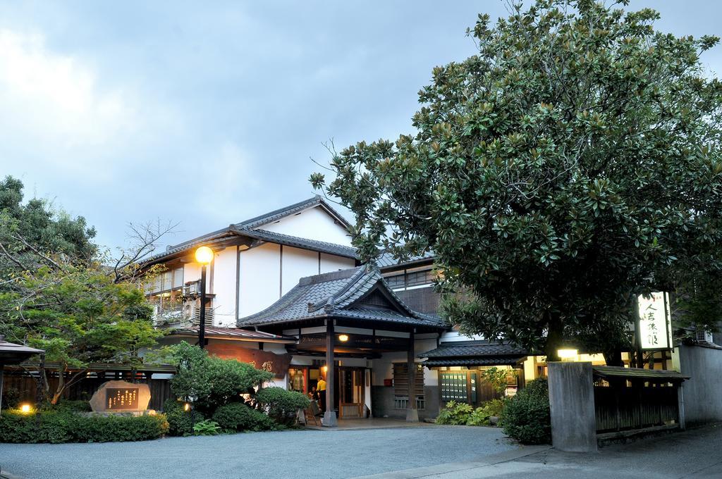 Hitoyoshi Ryokan Exterior photo