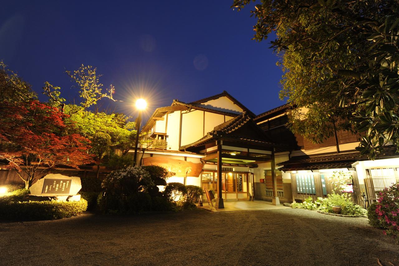 Hitoyoshi Ryokan Exterior photo