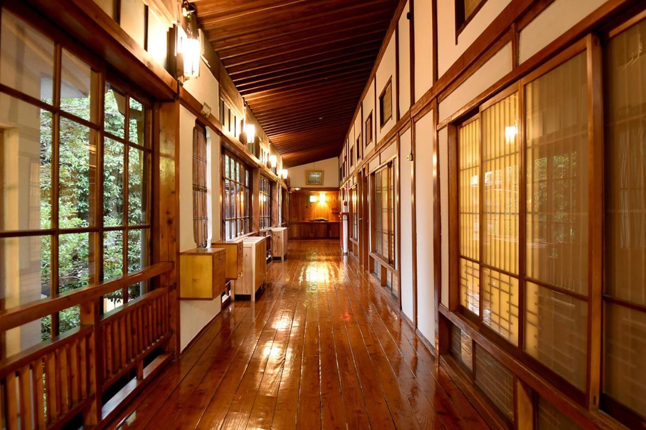Hitoyoshi Ryokan Exterior photo